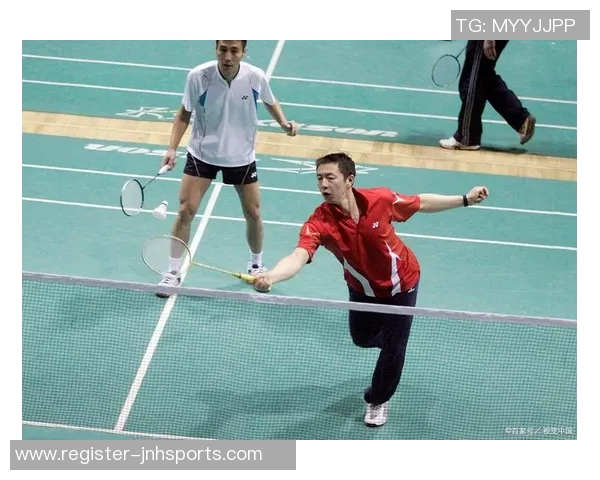 运动最新数据探秘羽毛球女神黄芳的成功秘诀与奋斗历程